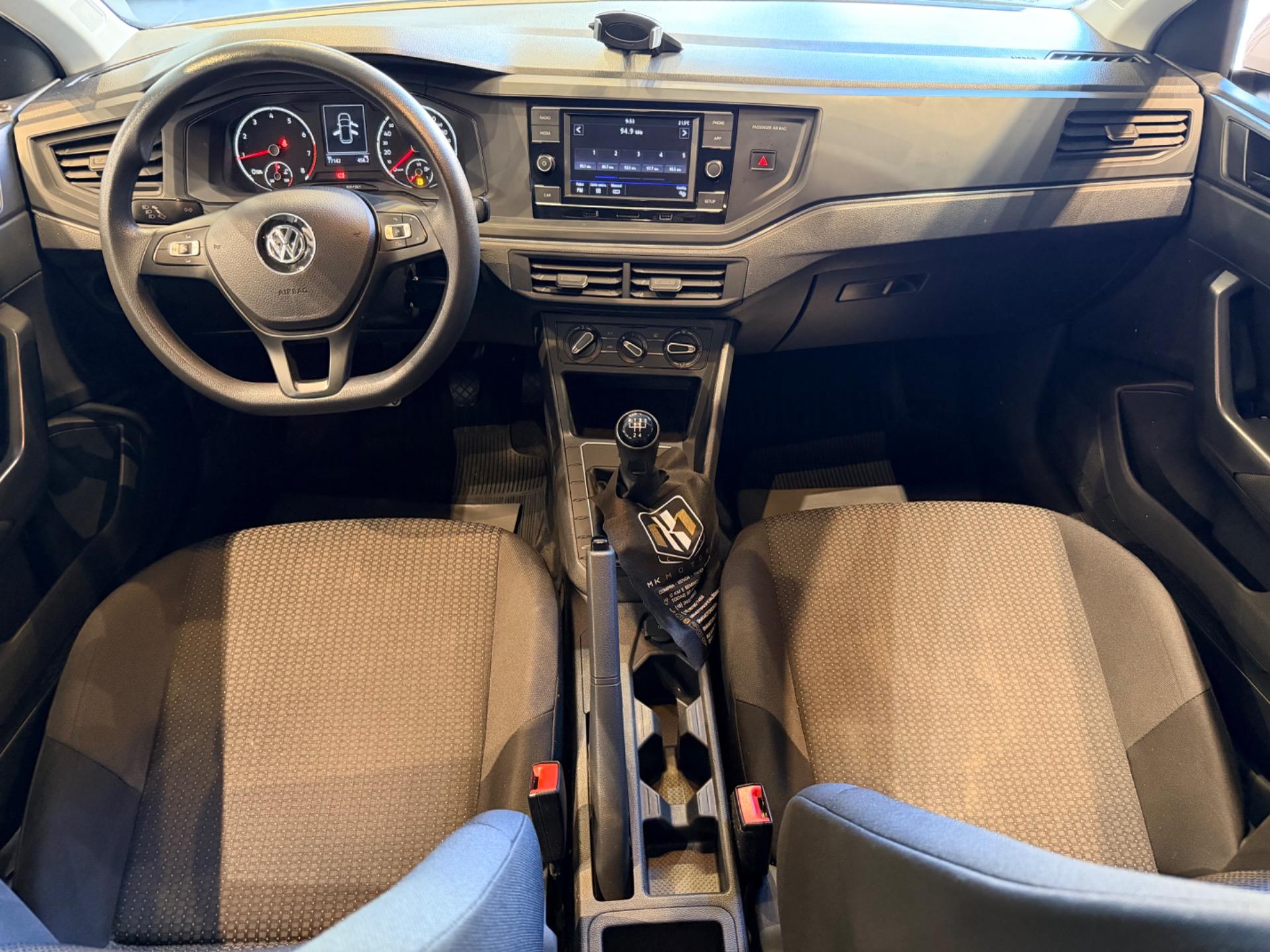 VOLKSWAGEN Polo Hatch - Foto