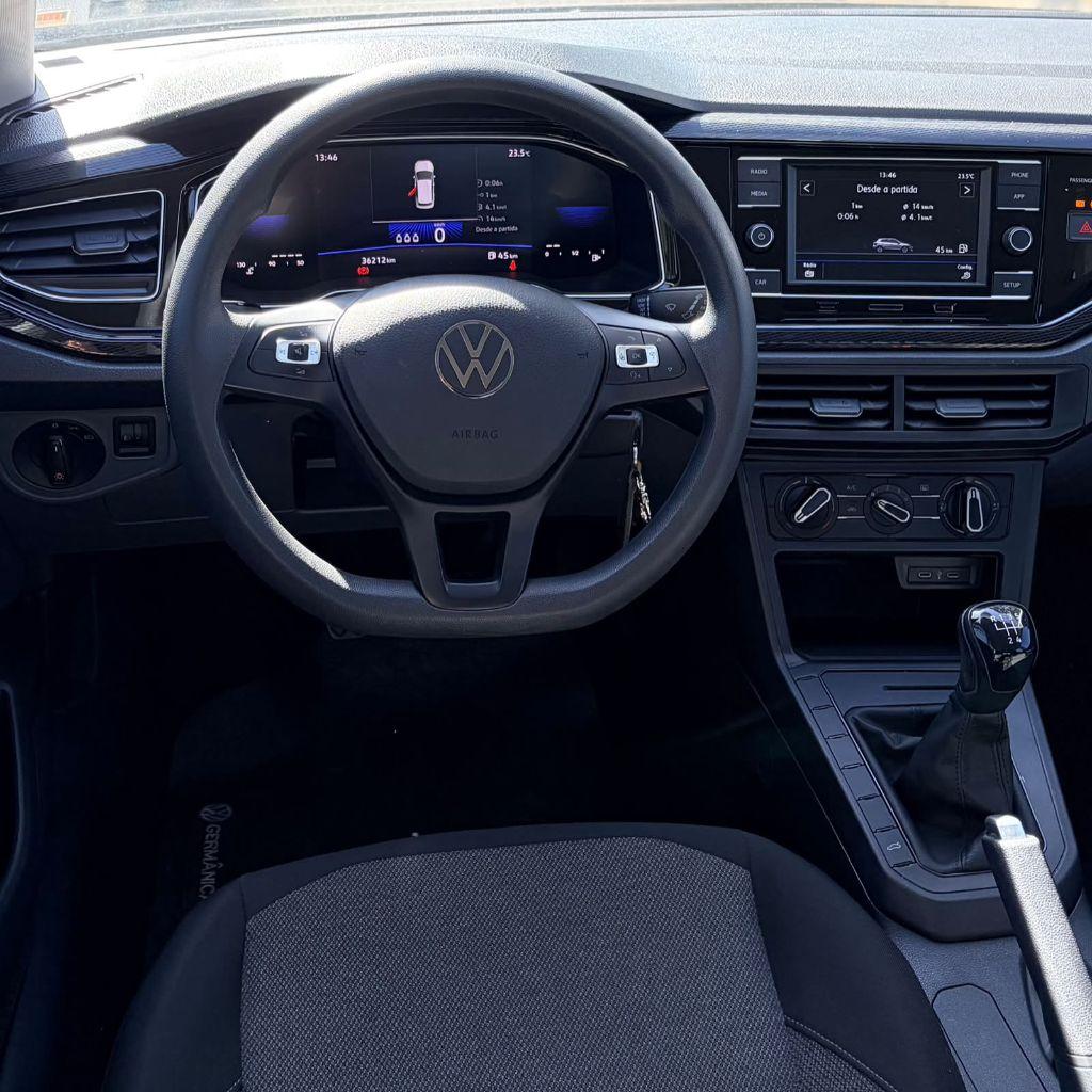 VOLKSWAGEN Polo Hatch - Foto