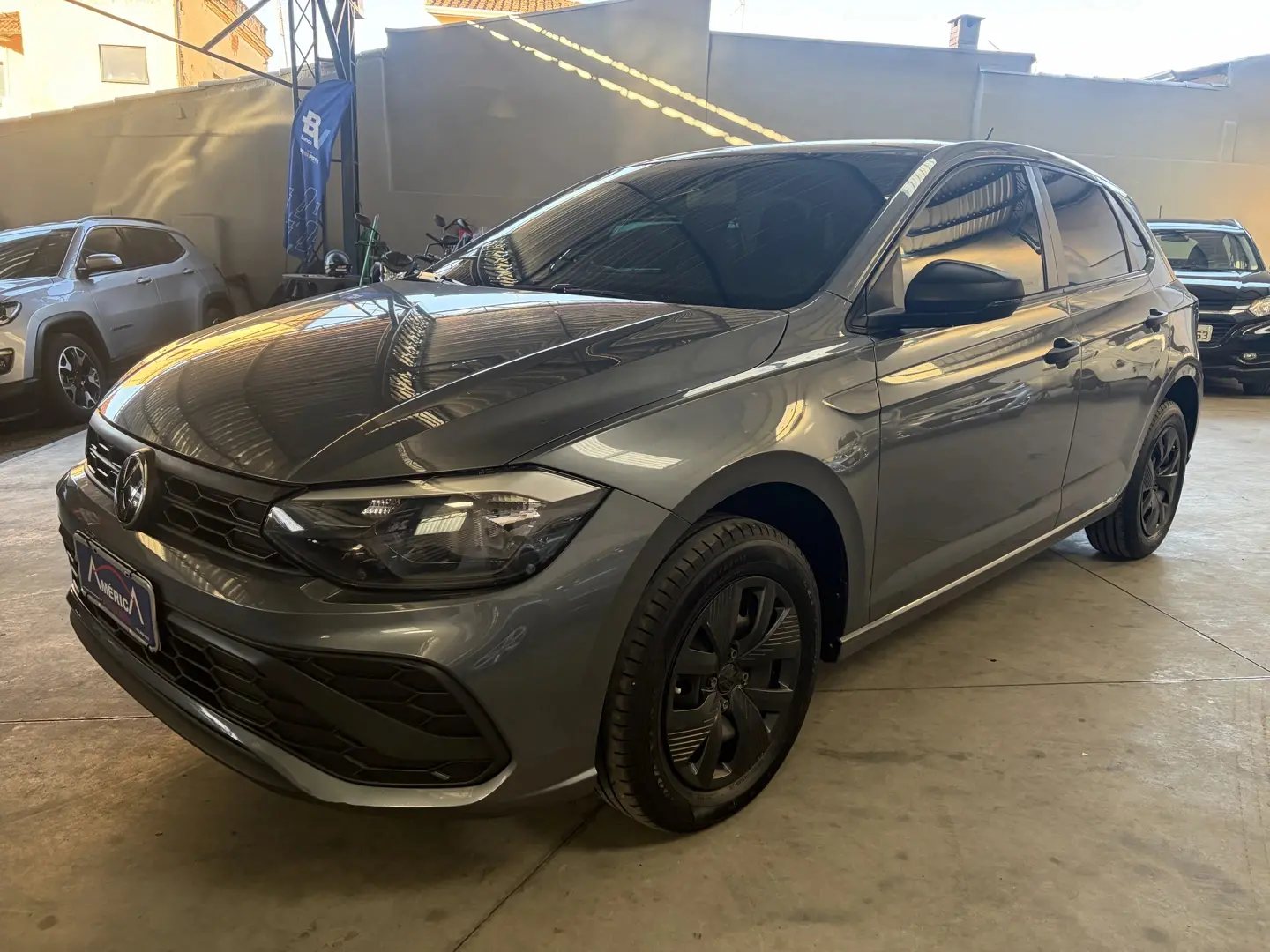 VOLKSWAGEN Polo Hatch