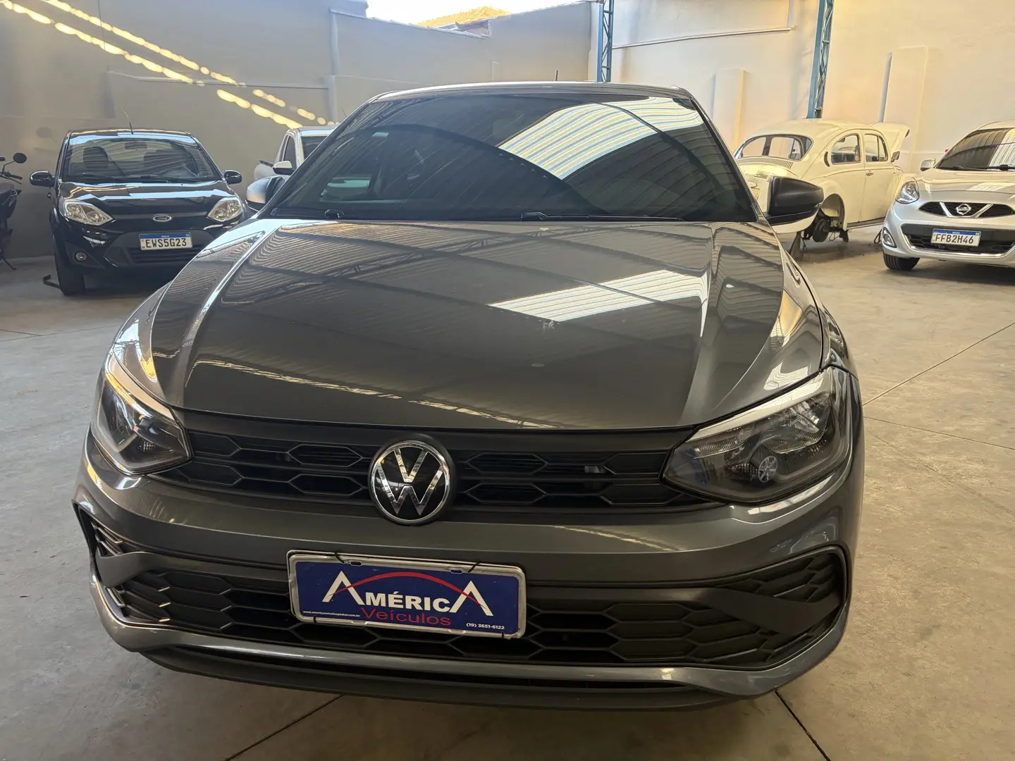 VOLKSWAGEN Polo Hatch - Foto