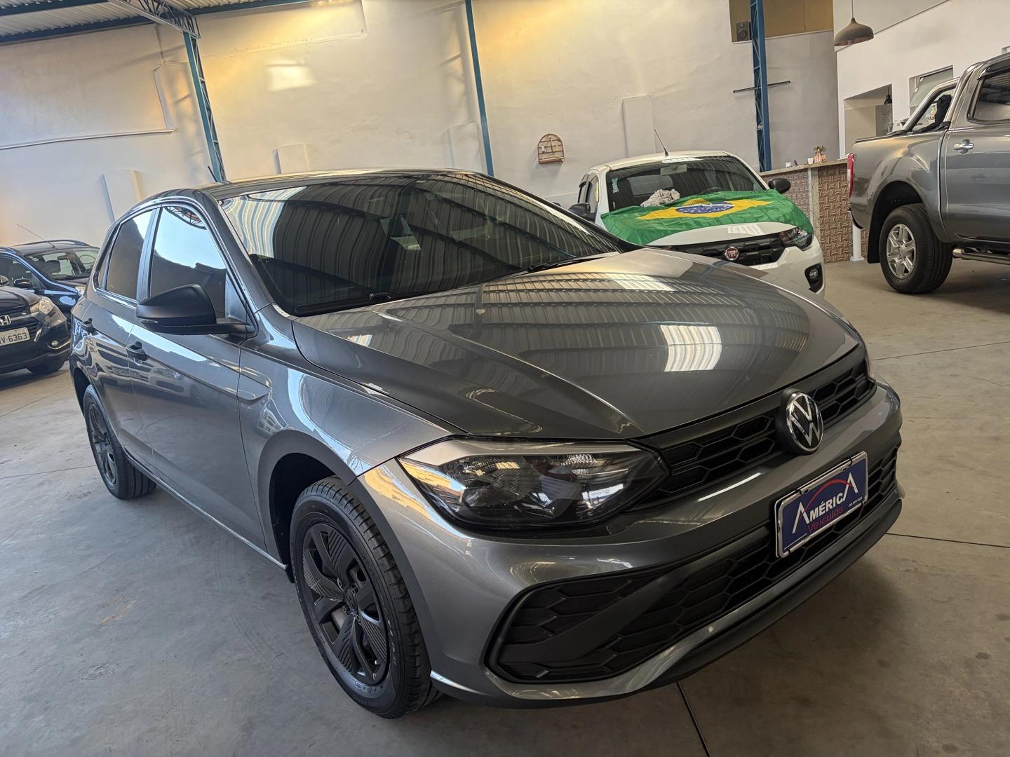 VOLKSWAGEN Polo Hatch - Foto