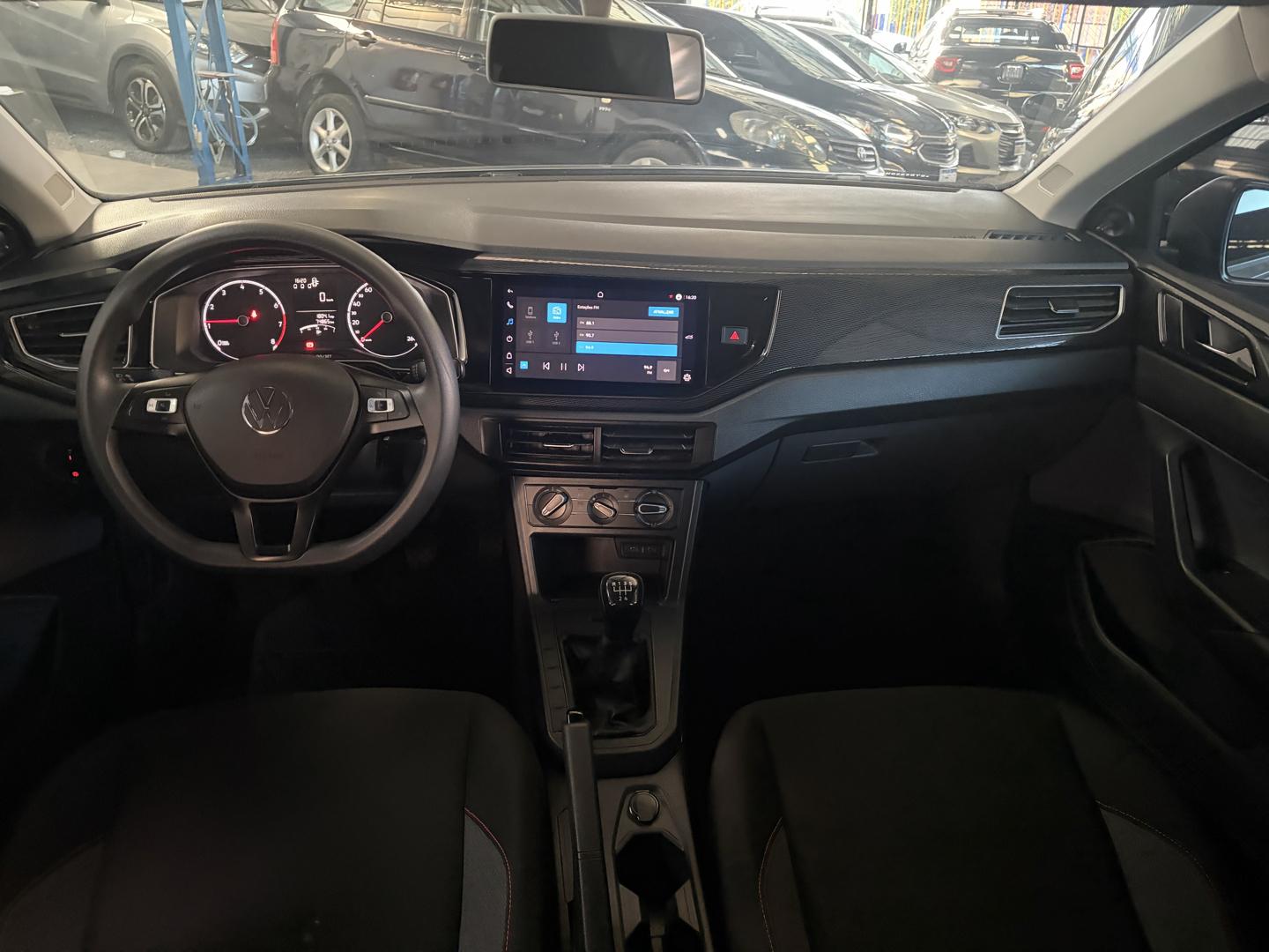 VOLKSWAGEN Polo Hatch - Foto