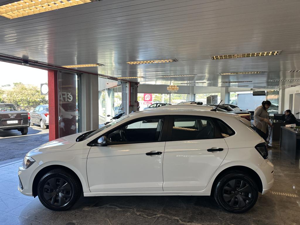 VOLKSWAGEN Polo Hatch - Foto