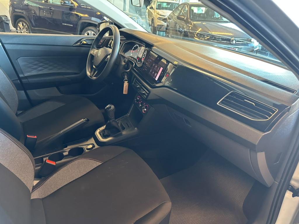 VOLKSWAGEN Polo Hatch - Foto