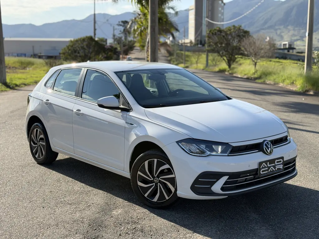 VOLKSWAGEN Polo Hatch - Foto