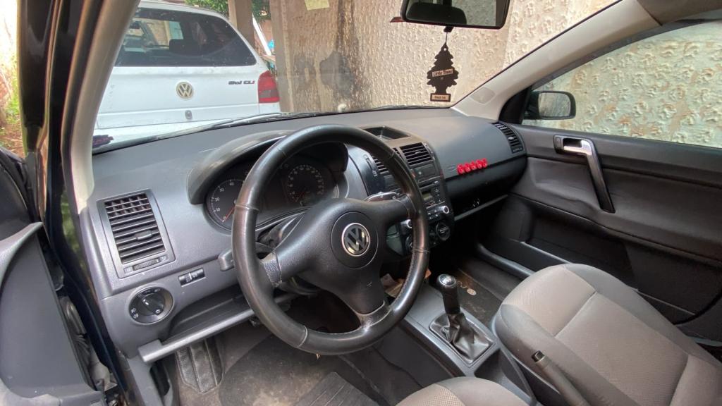 VOLKSWAGEN Polo Hatch - Foto