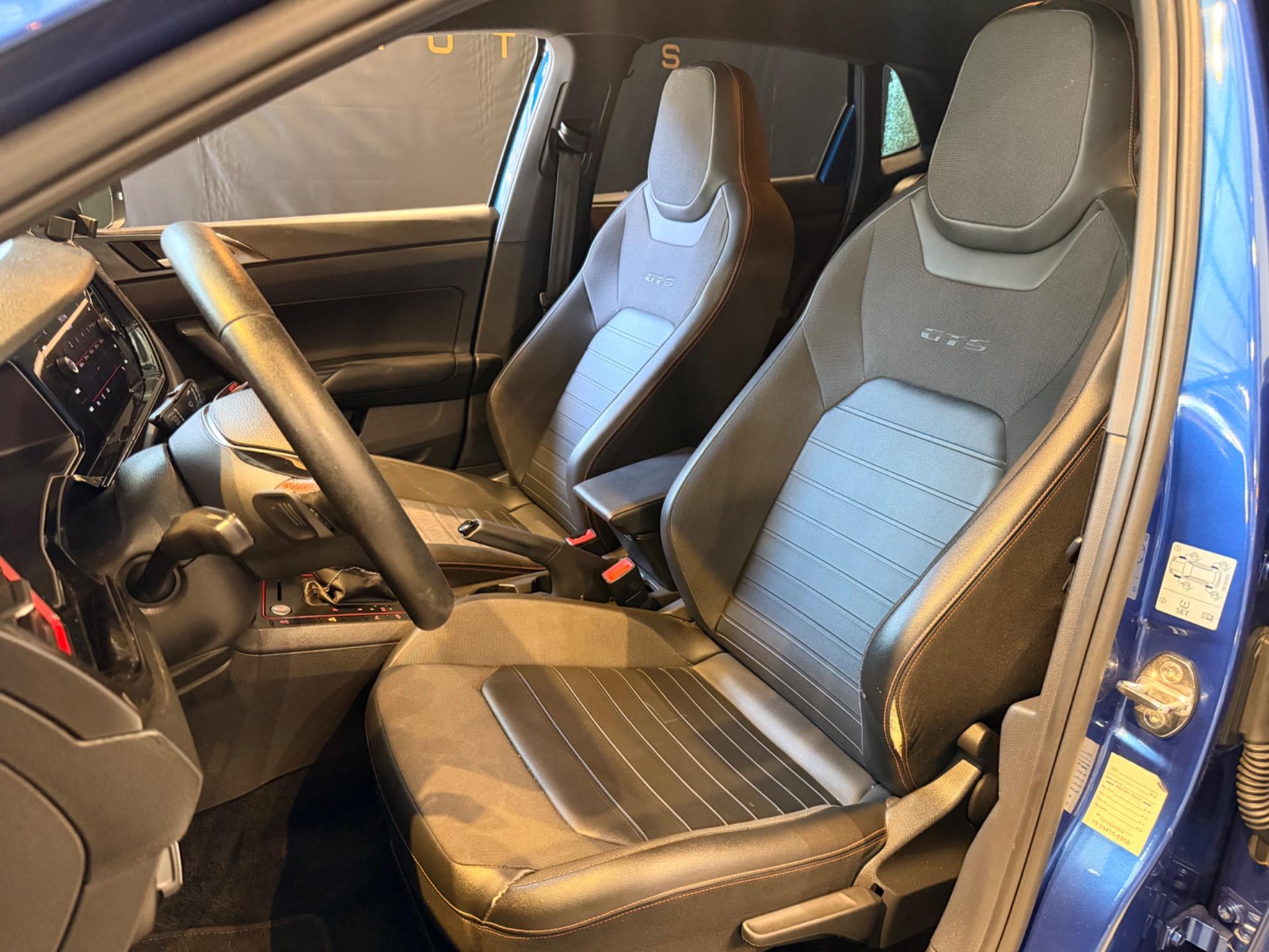 VOLKSWAGEN Polo Hatch - Foto