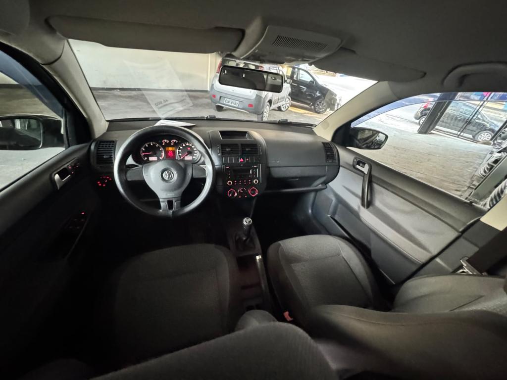VOLKSWAGEN Polo Hatch - Foto