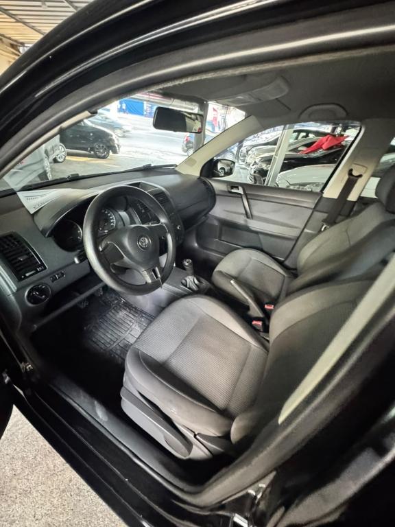VOLKSWAGEN Polo Hatch - Foto