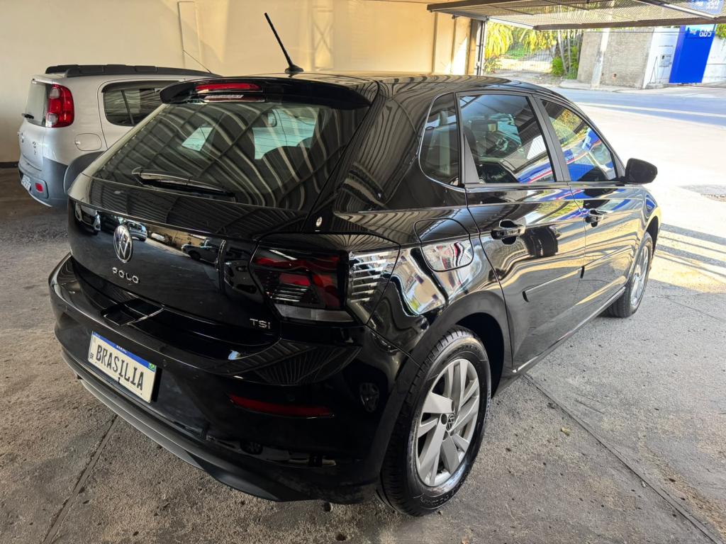 VOLKSWAGEN Polo Hatch - Foto