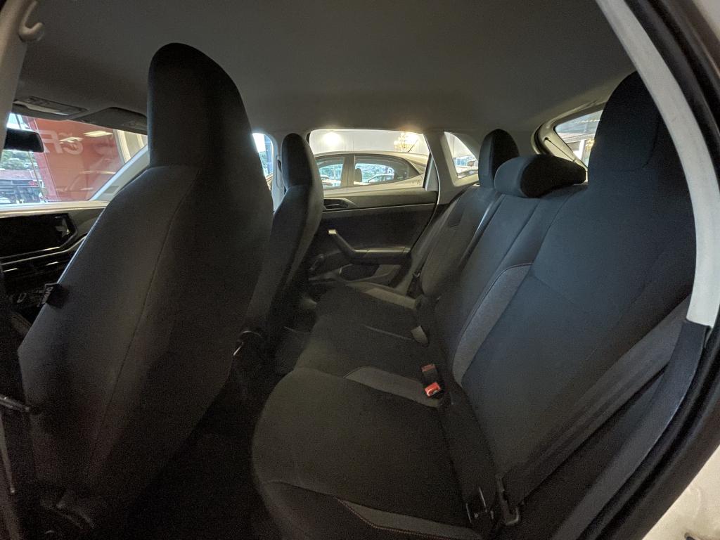 VOLKSWAGEN Polo Hatch - Foto