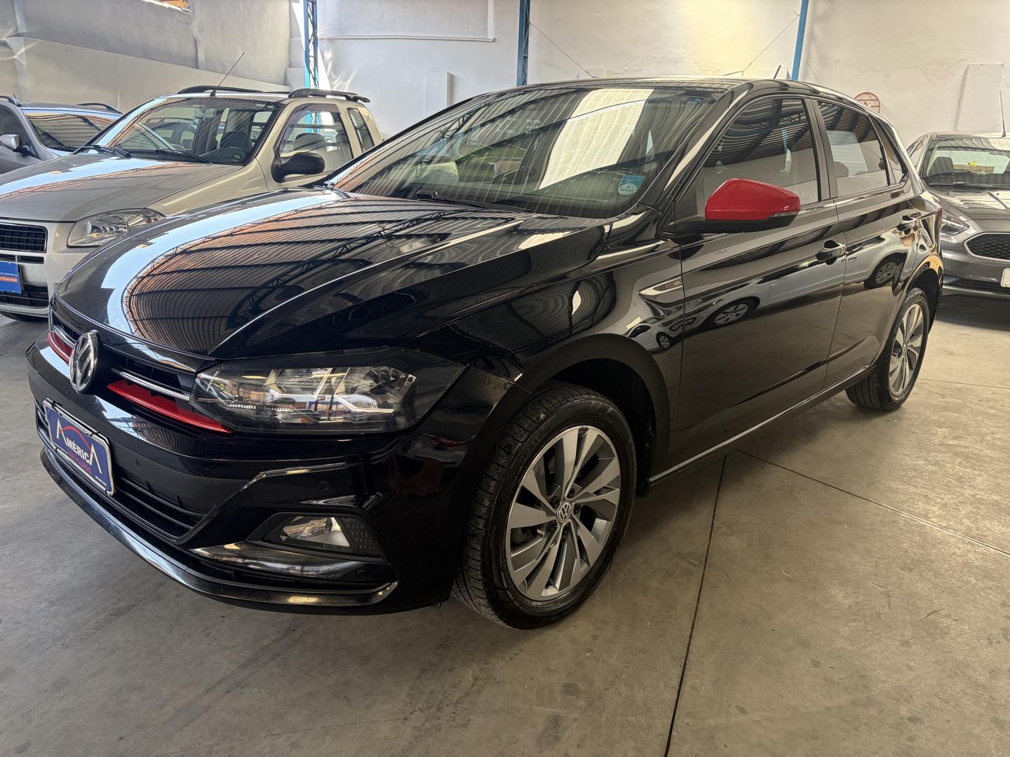 VOLKSWAGEN Polo Hatch - Foto