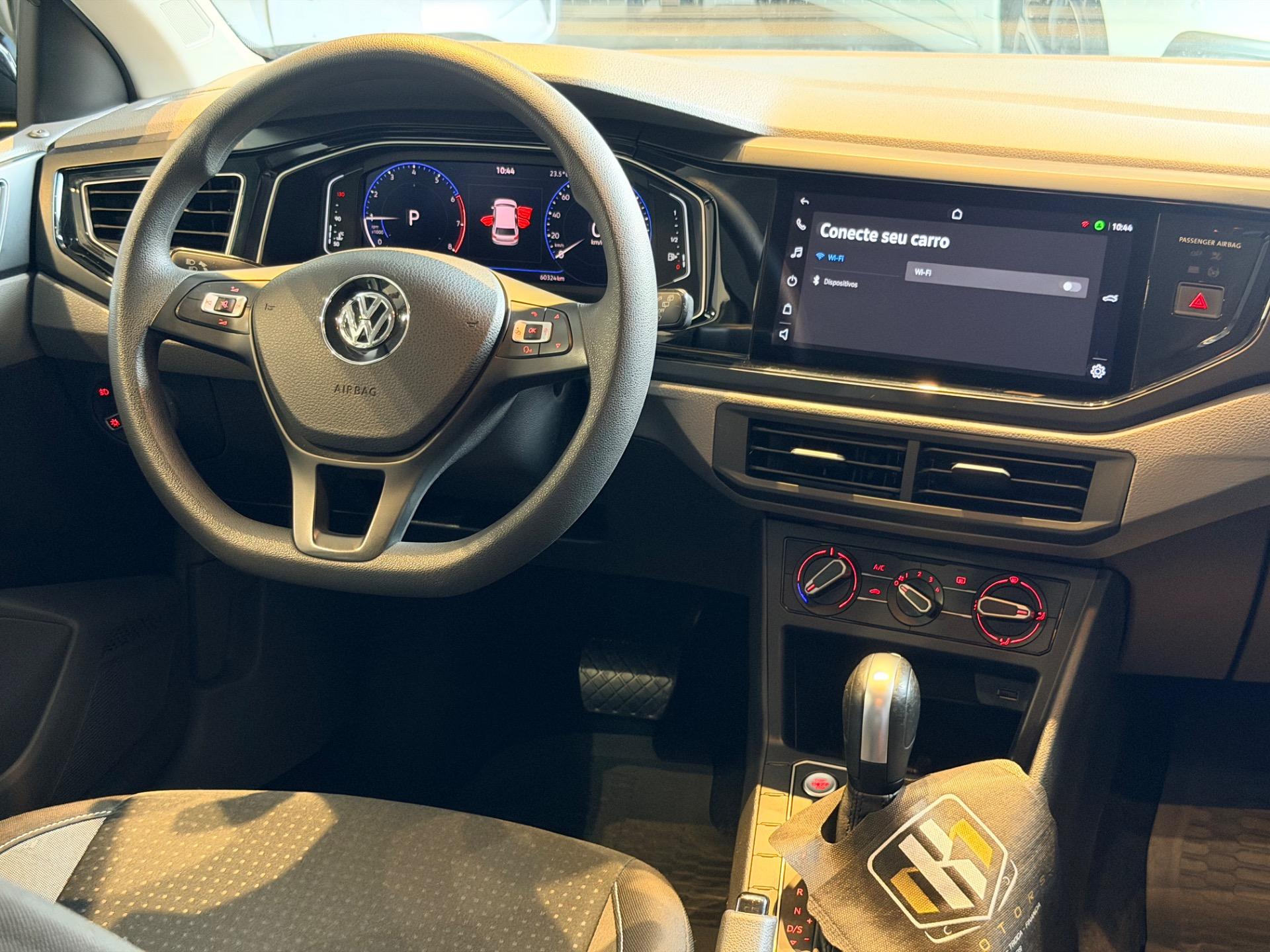 VOLKSWAGEN Polo Hatch - Foto