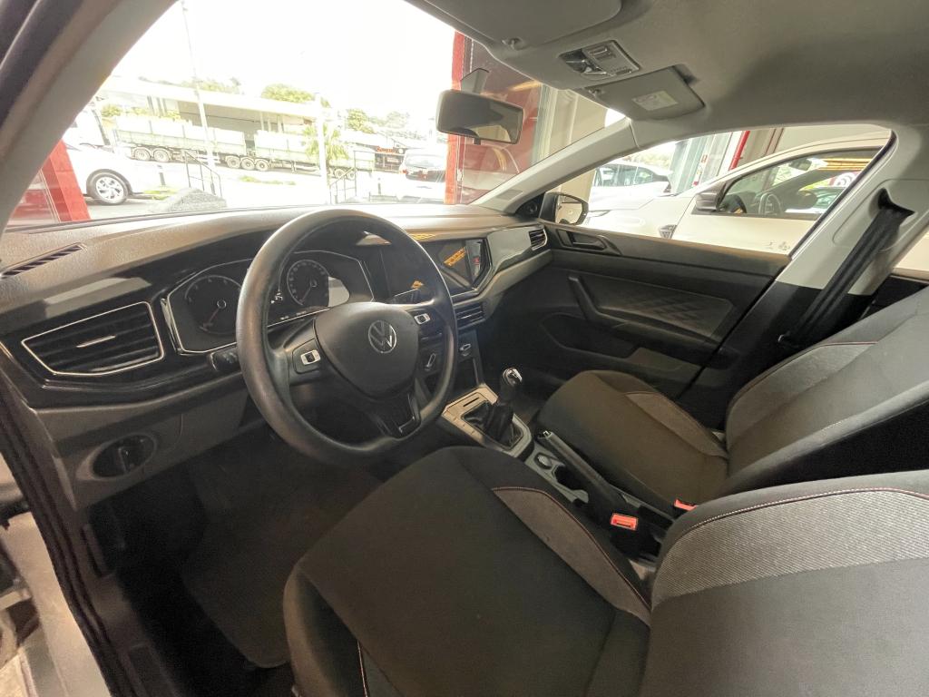 VOLKSWAGEN Polo Hatch - Foto