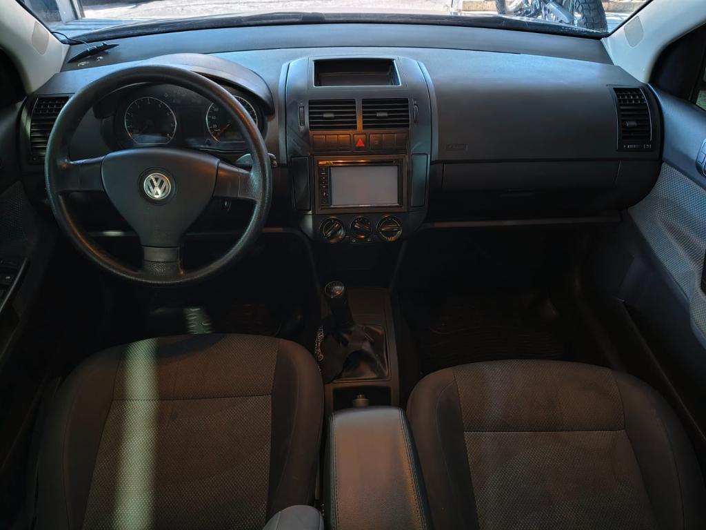 VOLKSWAGEN Polo Hatch - Foto