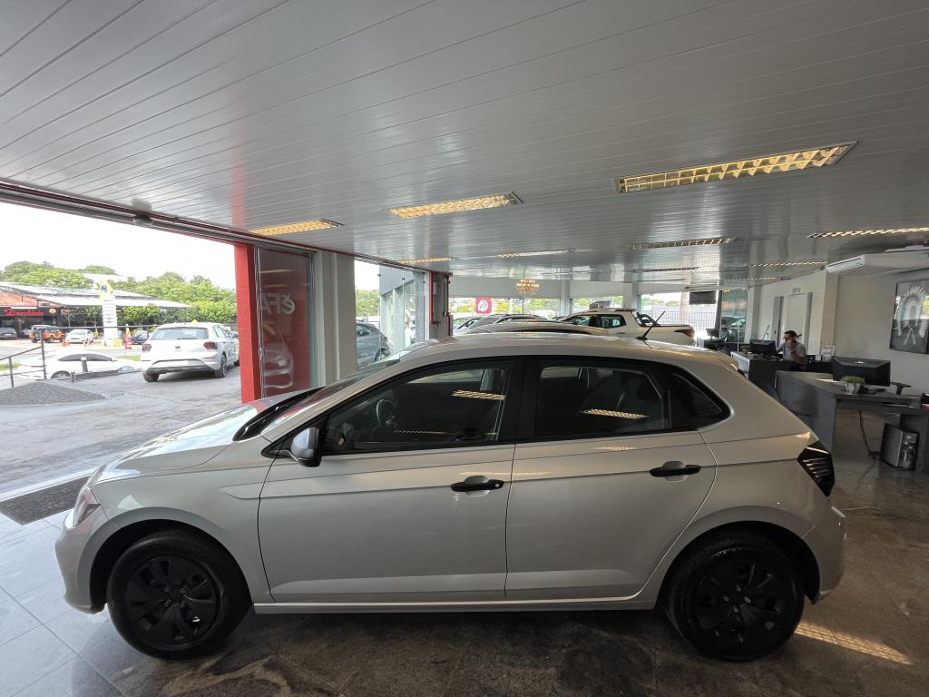 VOLKSWAGEN Polo Hatch - Foto
