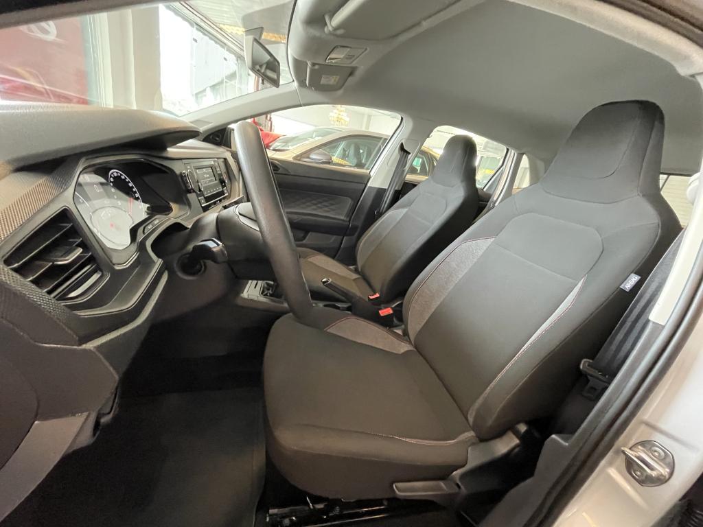 VOLKSWAGEN Polo Hatch - Foto