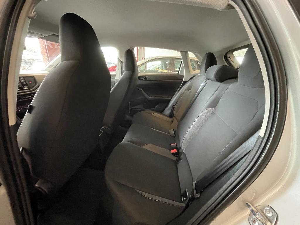 VOLKSWAGEN Polo Hatch - Foto