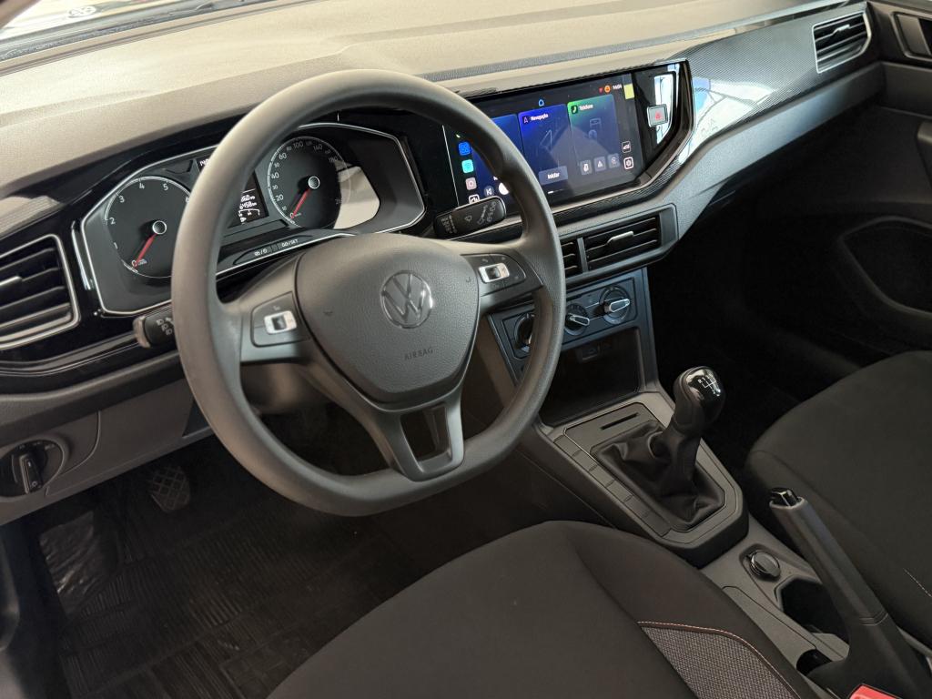 VOLKSWAGEN Polo Hatch - Foto