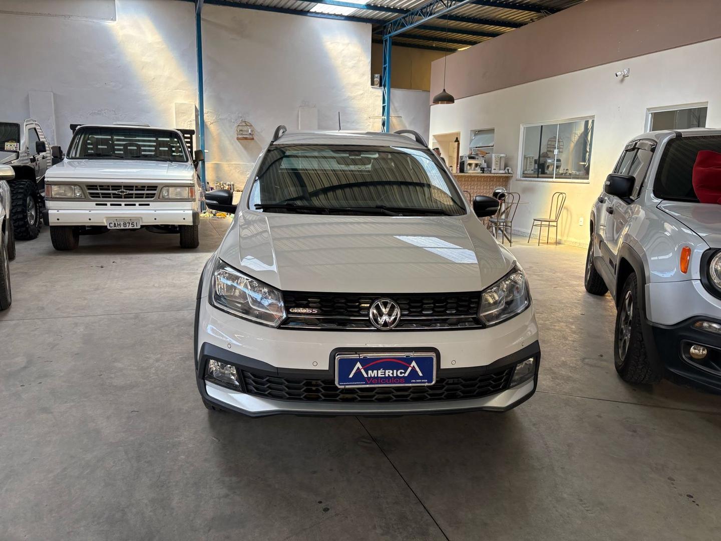 VOLKSWAGEN Saveiro - Foto