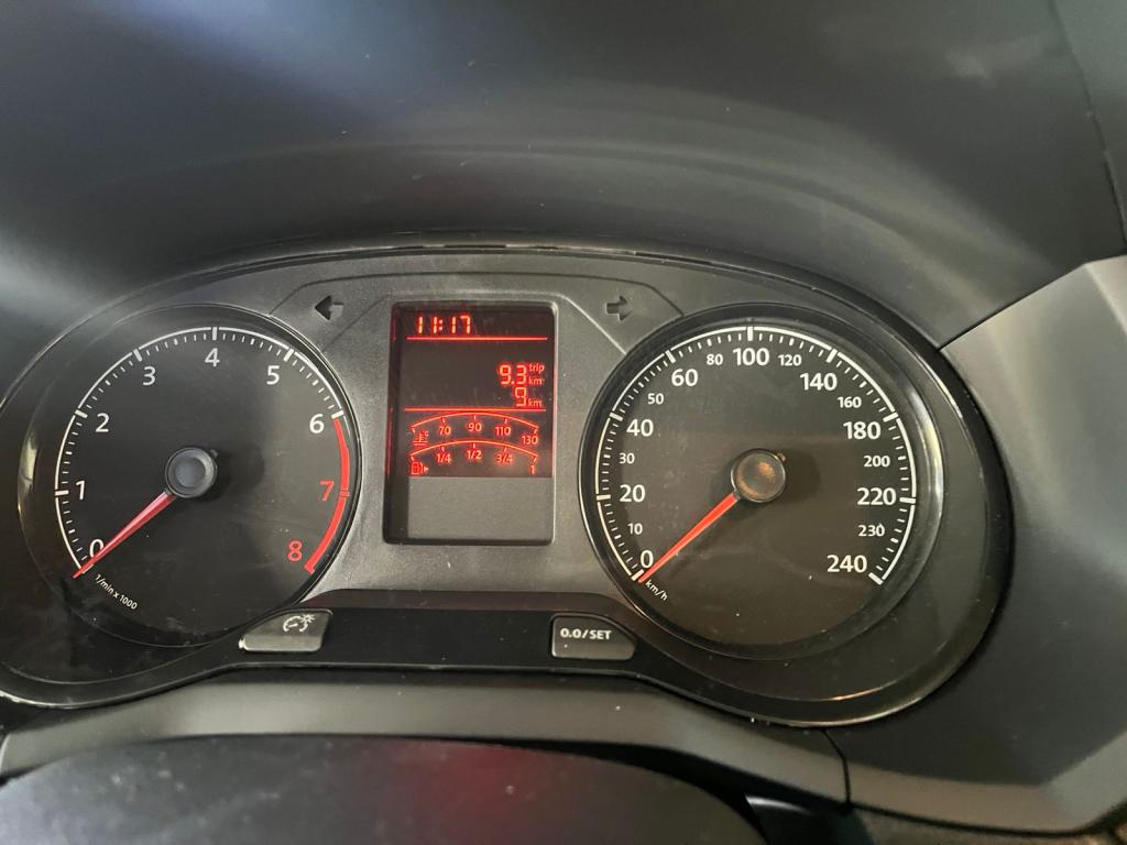 VOLKSWAGEN Saveiro - Foto