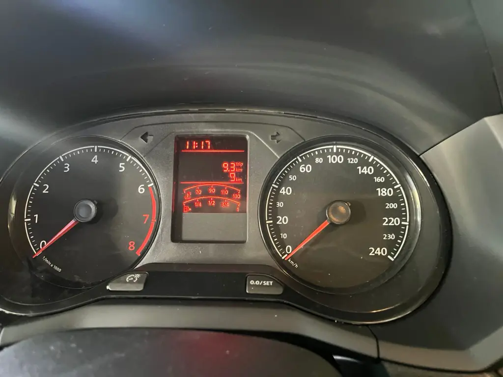 VOLKSWAGEN Saveiro - Foto