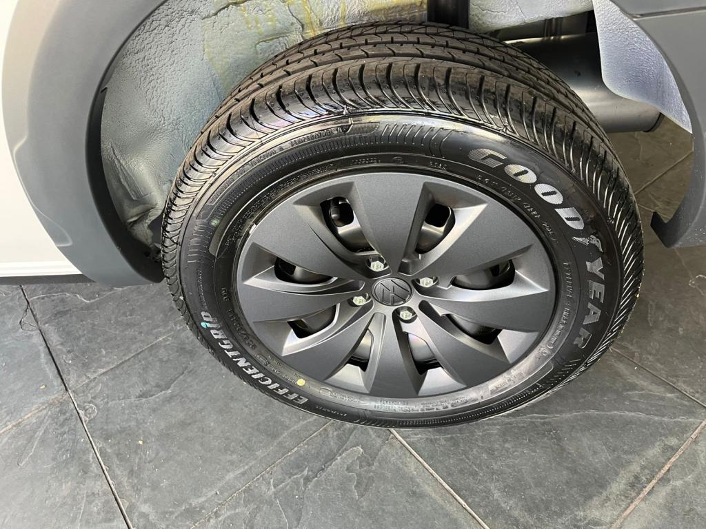 VOLKSWAGEN Saveiro - Foto