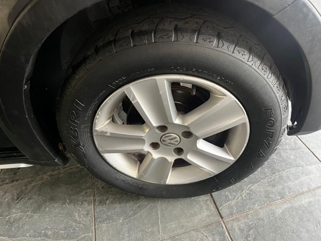 VOLKSWAGEN Saveiro - Foto