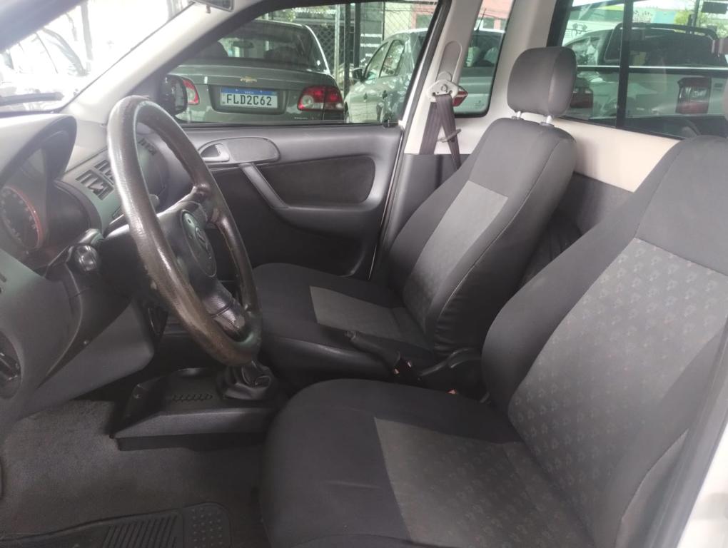 VOLKSWAGEN Saveiro - Foto