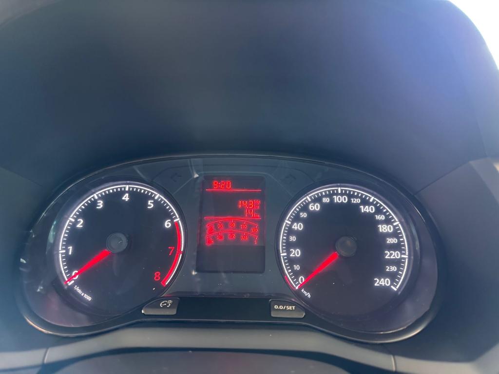 VOLKSWAGEN Saveiro - Foto