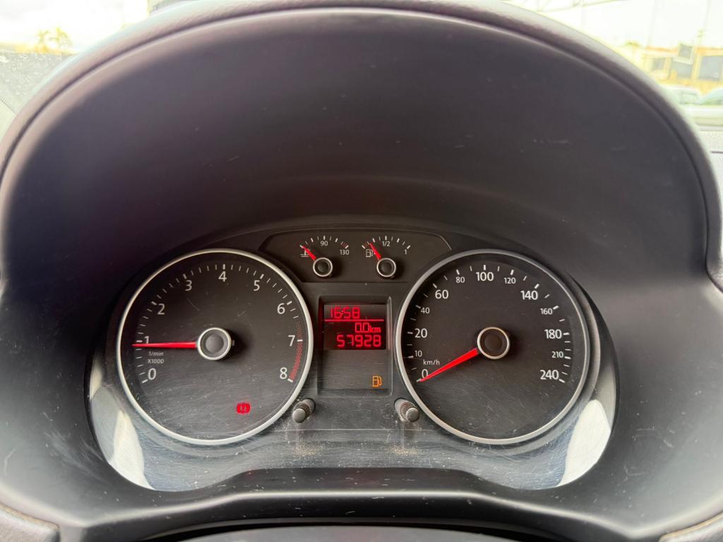 VOLKSWAGEN Saveiro - Foto