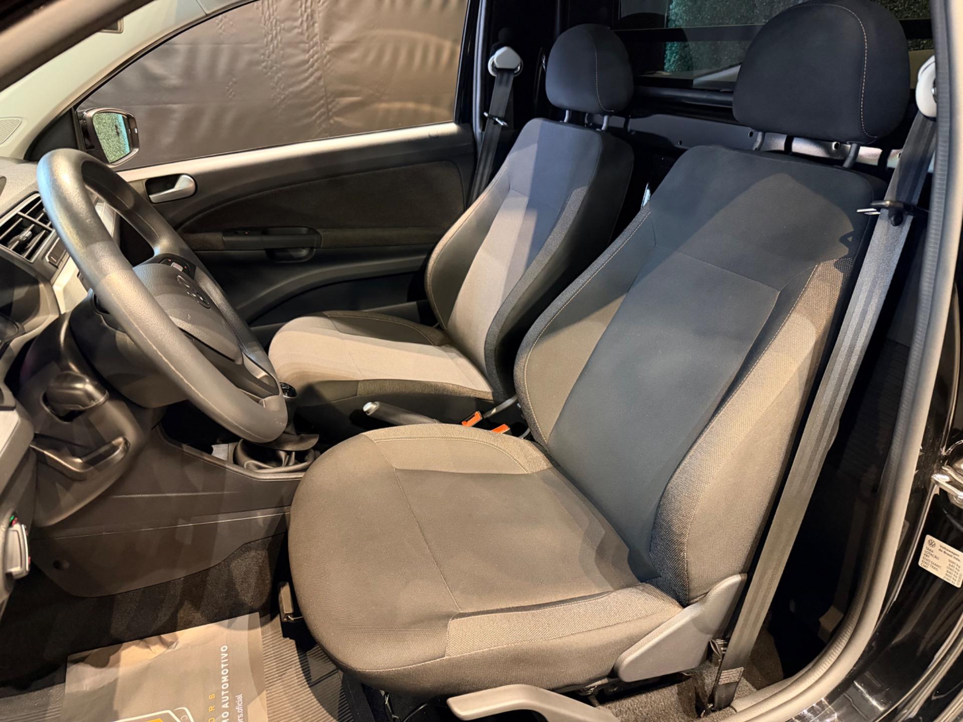 VOLKSWAGEN Saveiro - Foto