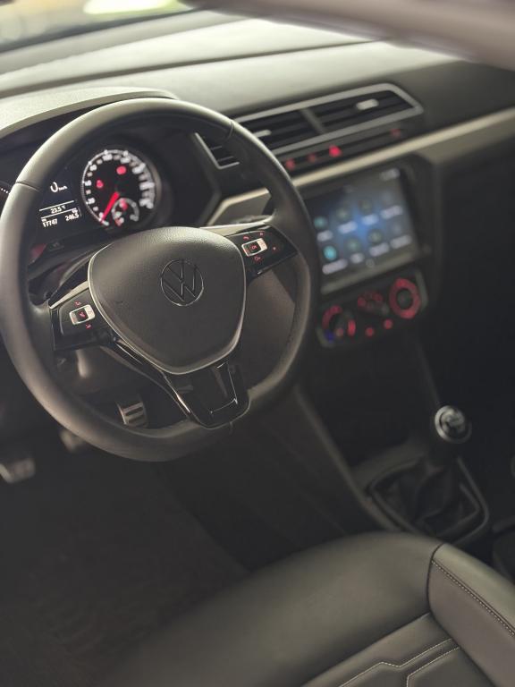 VOLKSWAGEN Saveiro - Foto