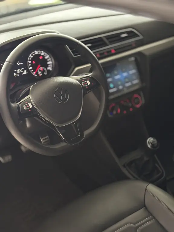 VOLKSWAGEN Saveiro - Foto