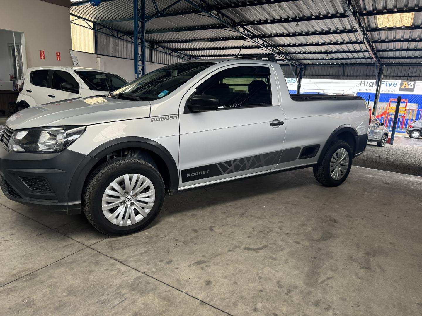 VOLKSWAGEN Saveiro