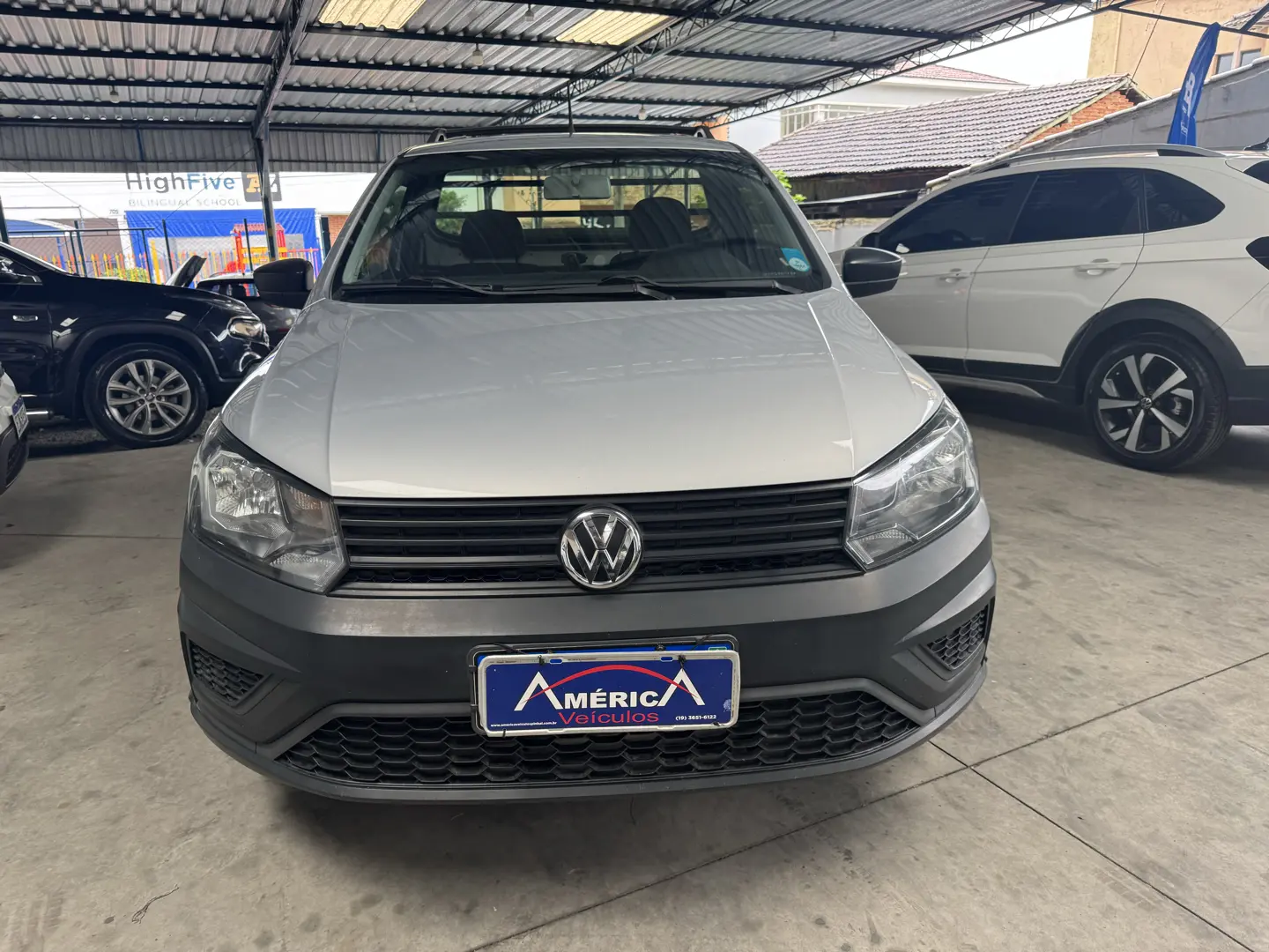 VOLKSWAGEN Saveiro - Foto