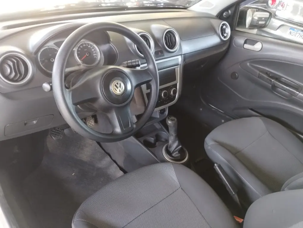 VOLKSWAGEN Saveiro - Foto