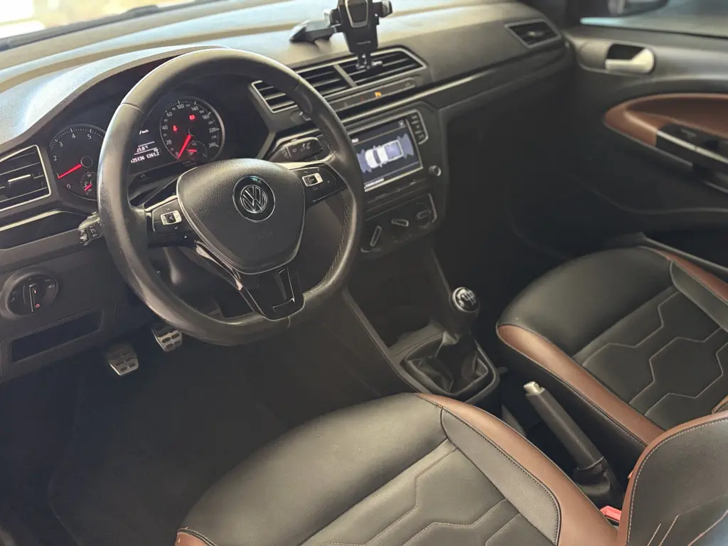 VOLKSWAGEN Saveiro - Foto