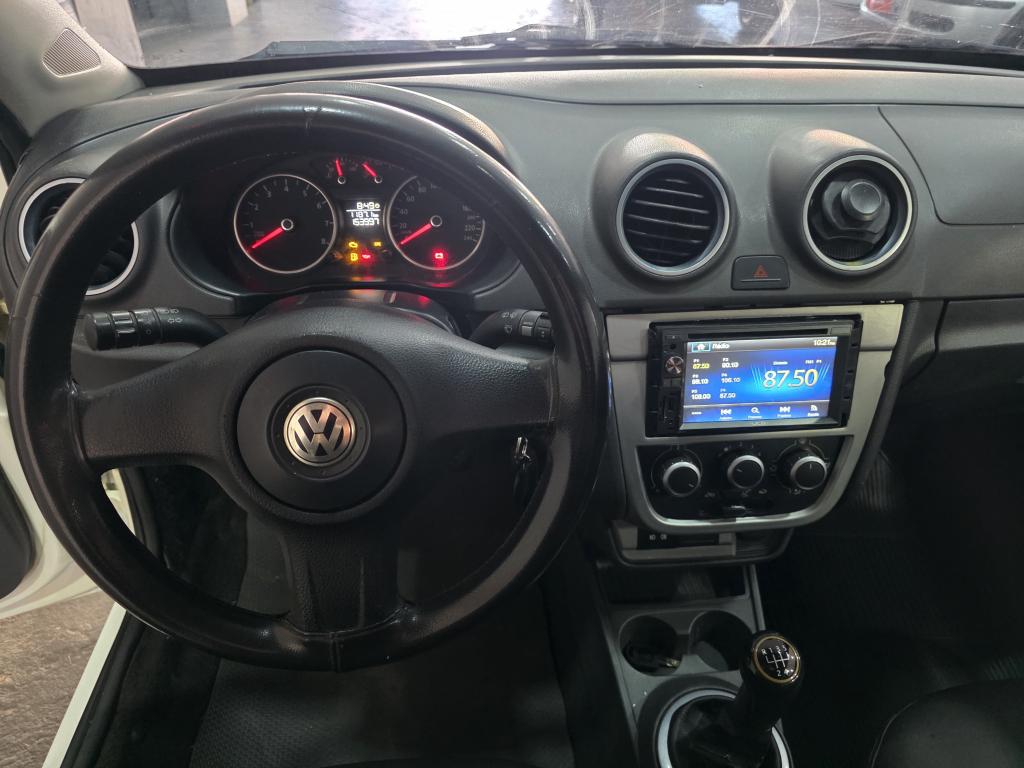 VOLKSWAGEN Saveiro - Foto