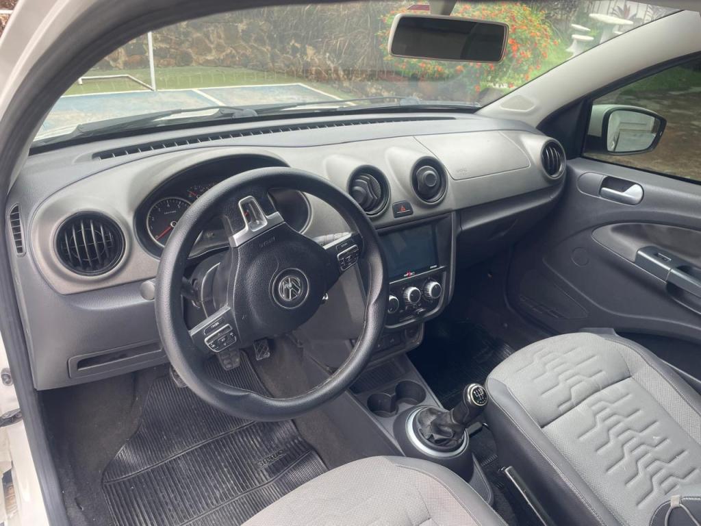 VOLKSWAGEN Saveiro - Foto