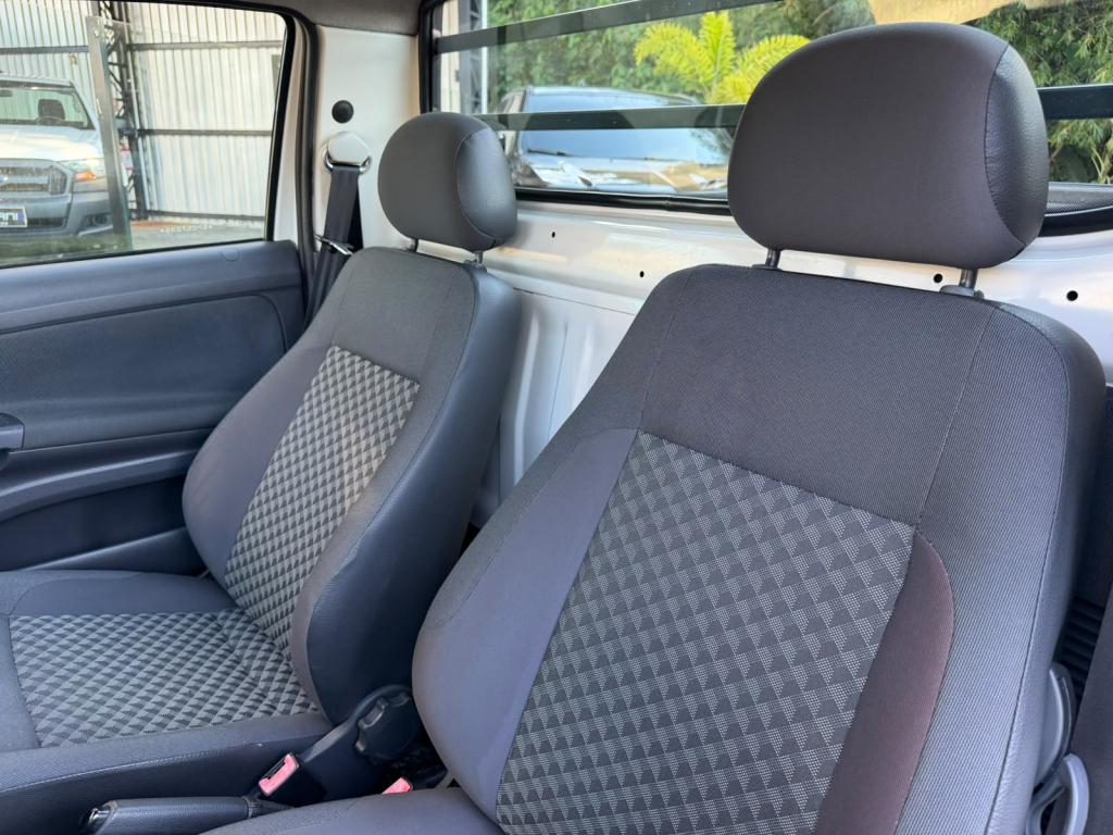 VOLKSWAGEN Saveiro - Foto