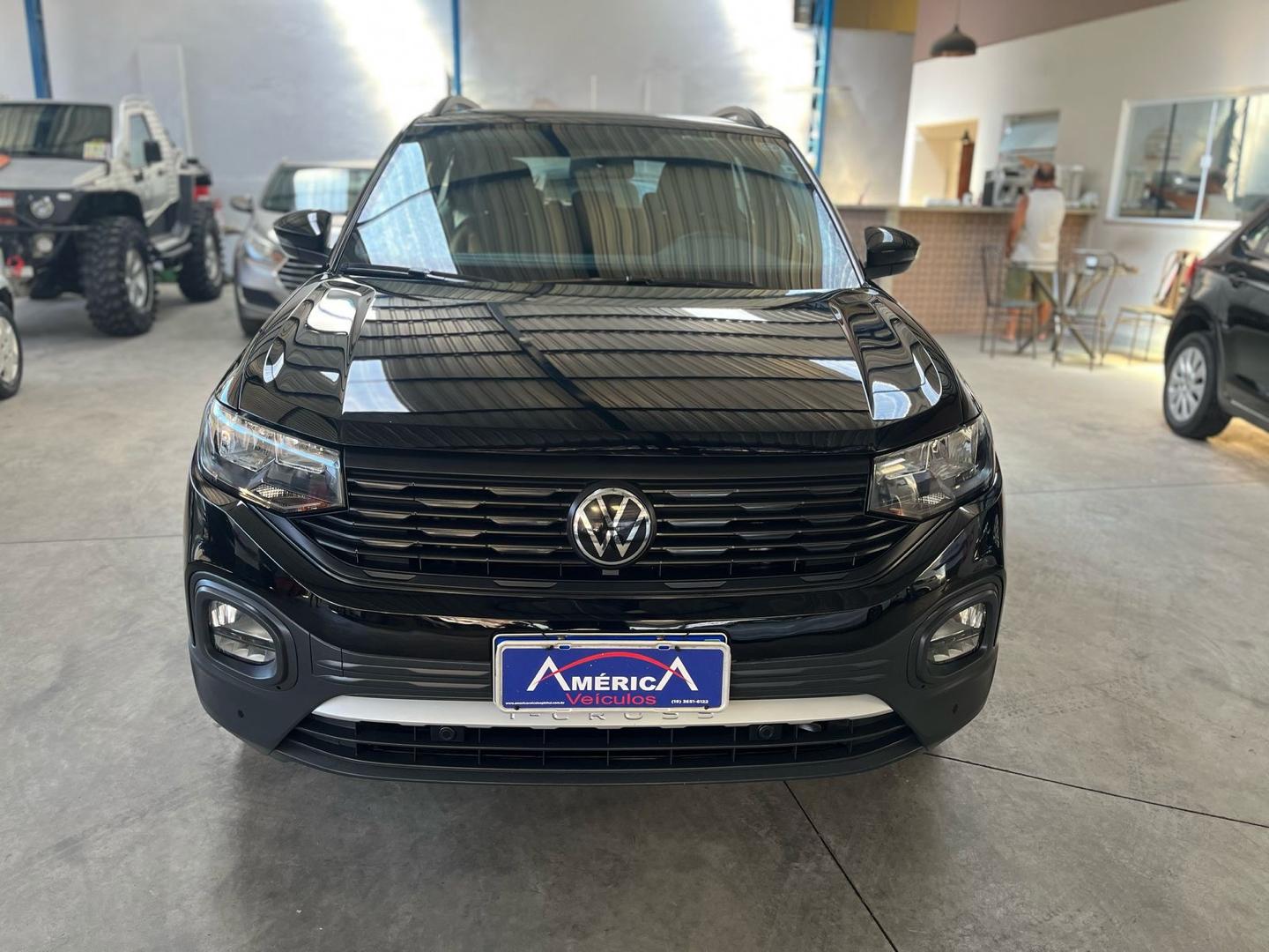 VOLKSWAGEN T-Cross - Foto