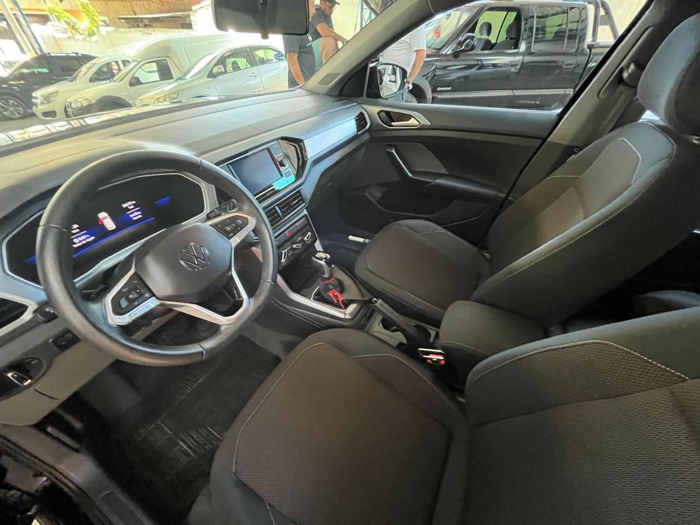 VOLKSWAGEN T-Cross - Foto