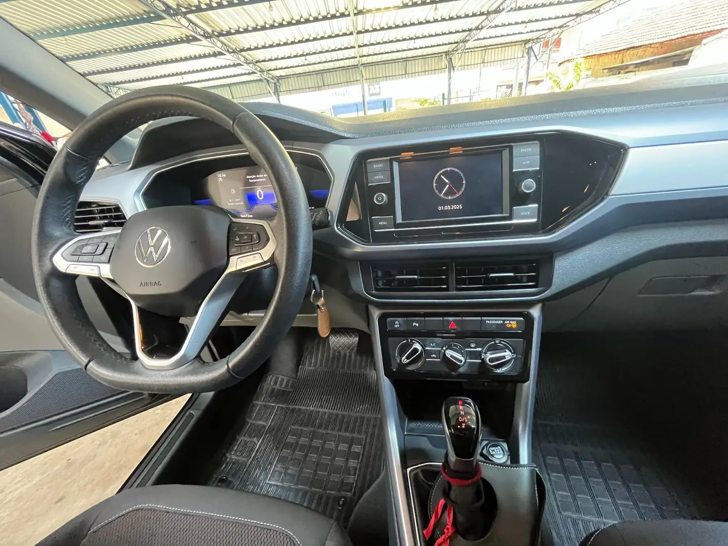 VOLKSWAGEN T-Cross - Miniatura