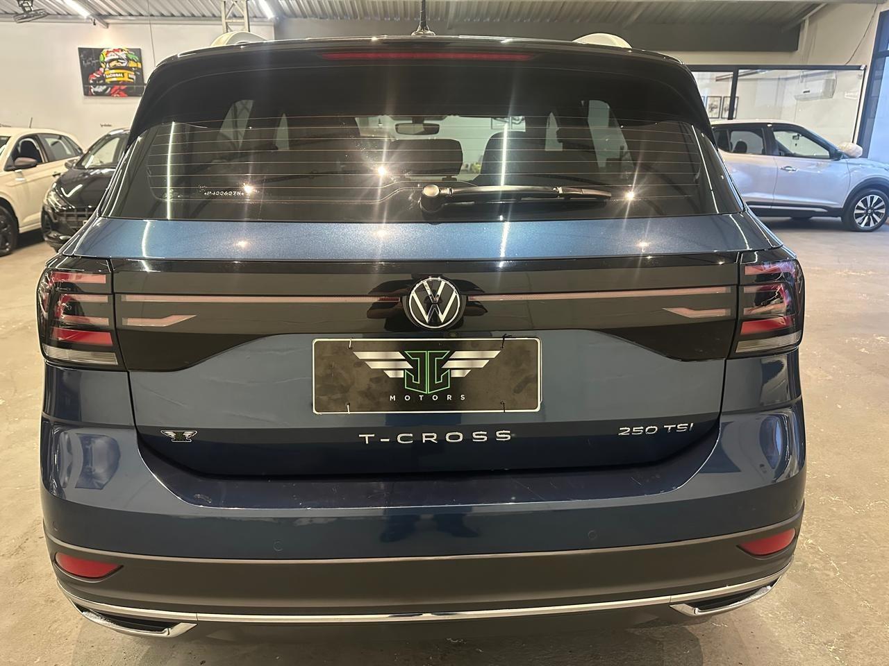 VOLKSWAGEN T-Cross - Foto