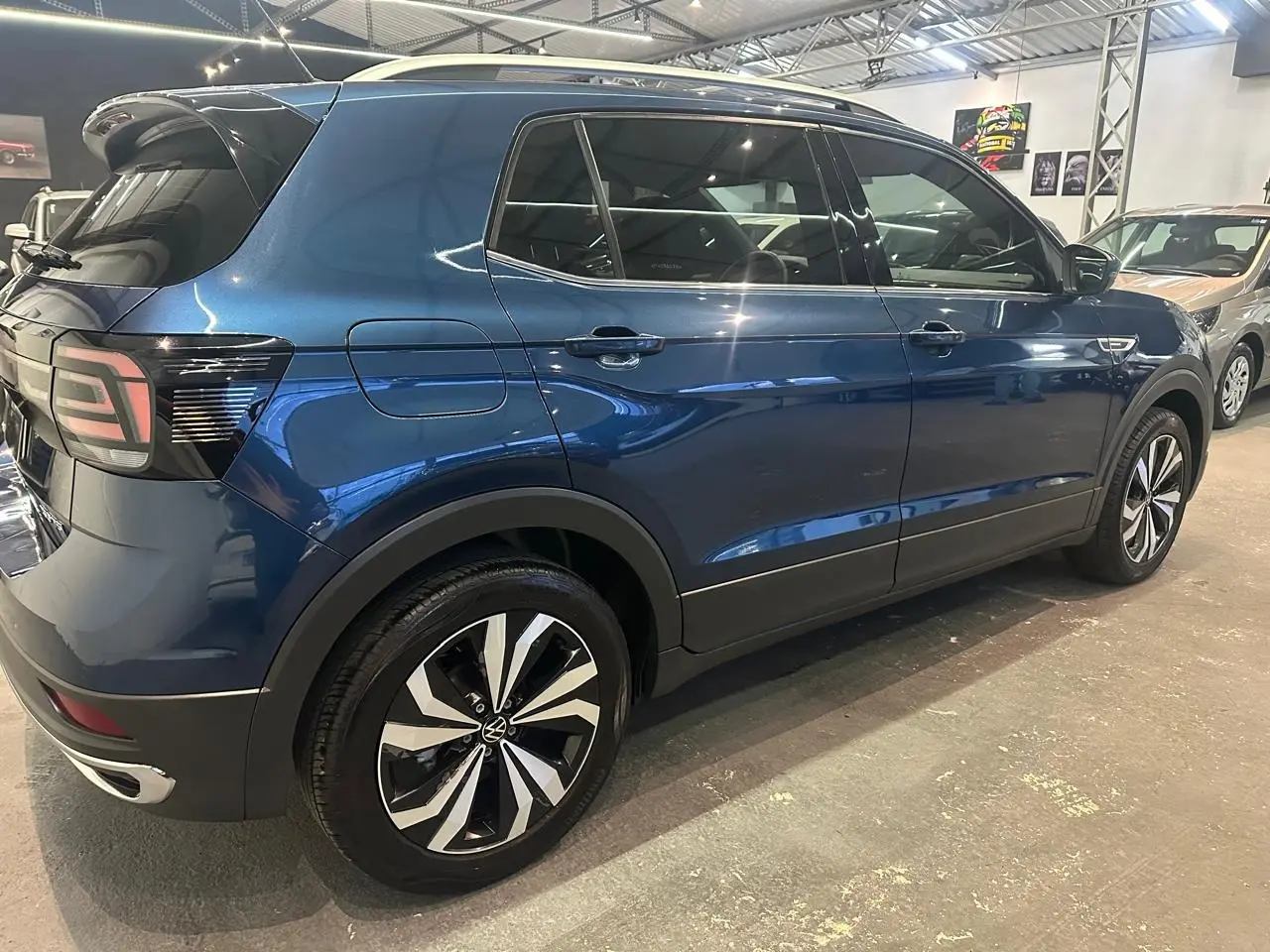 VOLKSWAGEN T-Cross - Foto