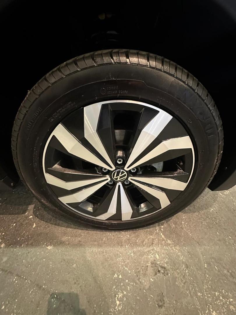 VOLKSWAGEN T-Cross - Foto