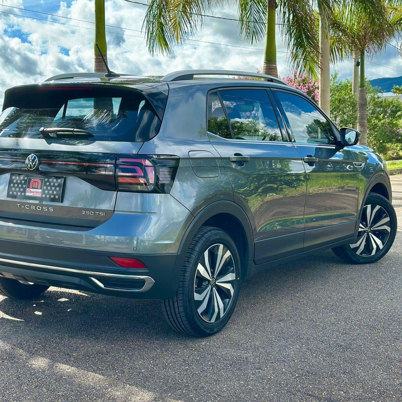 VOLKSWAGEN T-Cross - Foto