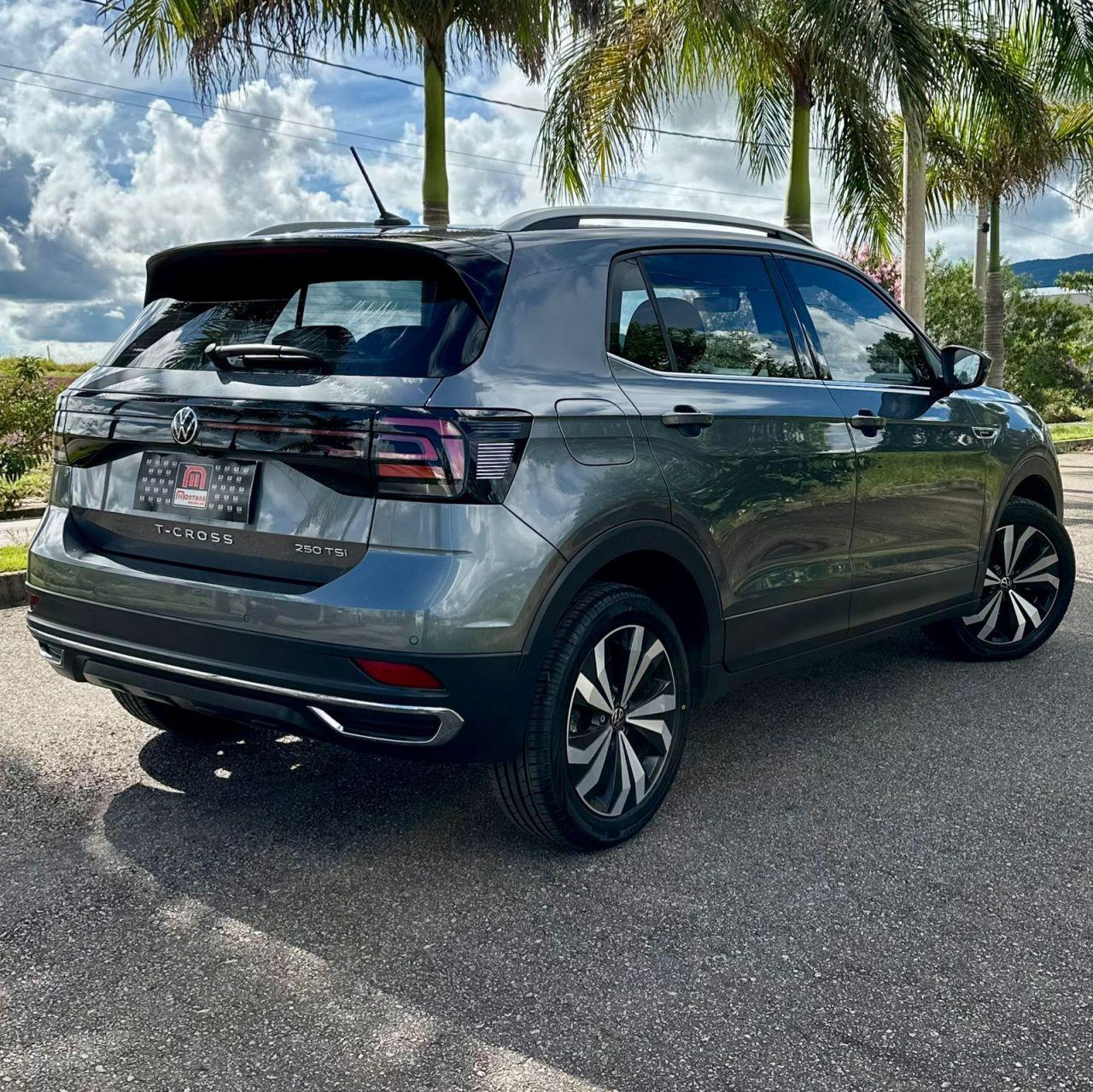 VOLKSWAGEN T-Cross - Foto