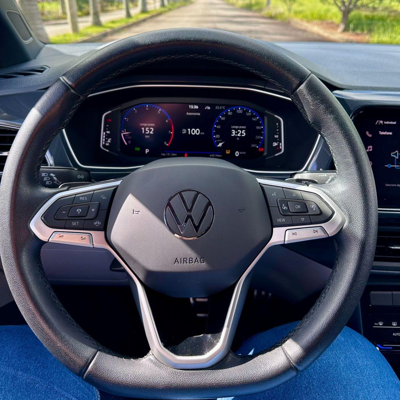 VOLKSWAGEN T-Cross - Foto